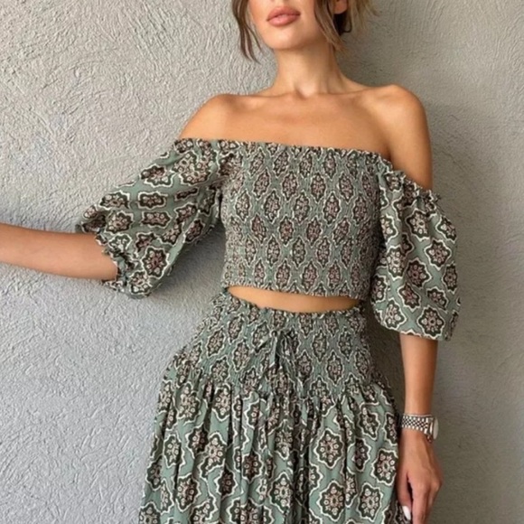 Zara Green Multicolored Printed Top Size L - Picture 2 of 5